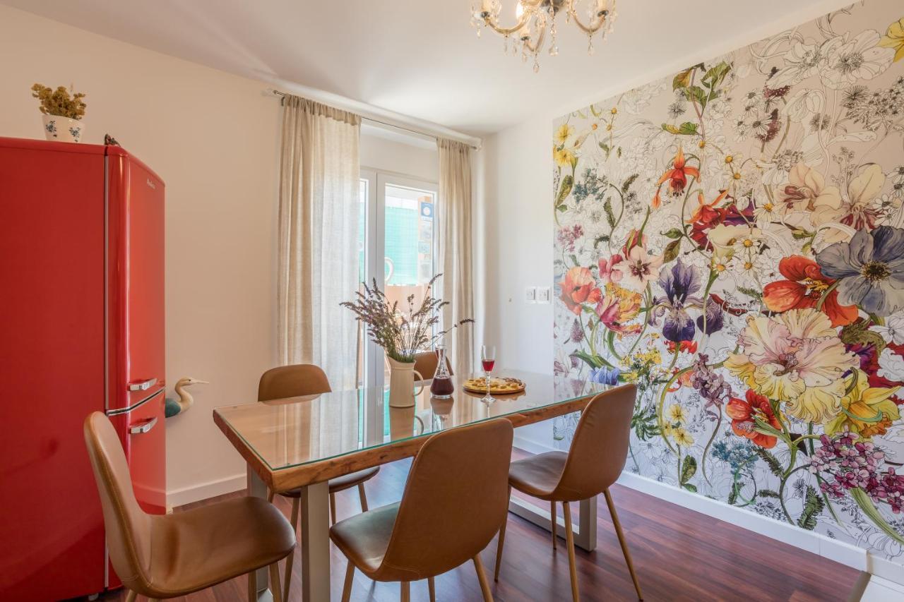 شقة Dalmatian 230M2 With Pool And Garden Near The Old Town For Families سبليت المظهر الخارجي الصورة