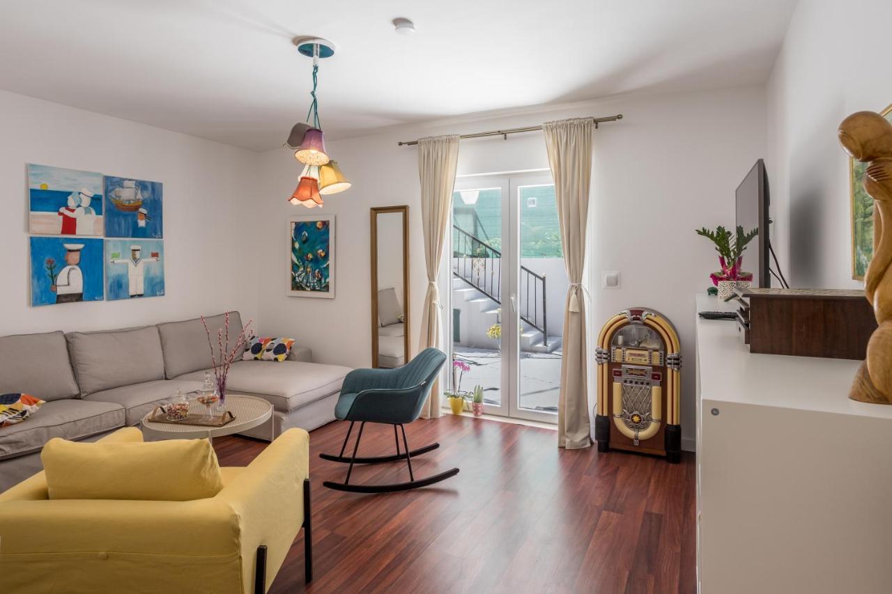شقة Dalmatian 230M2 With Pool And Garden Near The Old Town For Families سبليت المظهر الخارجي الصورة